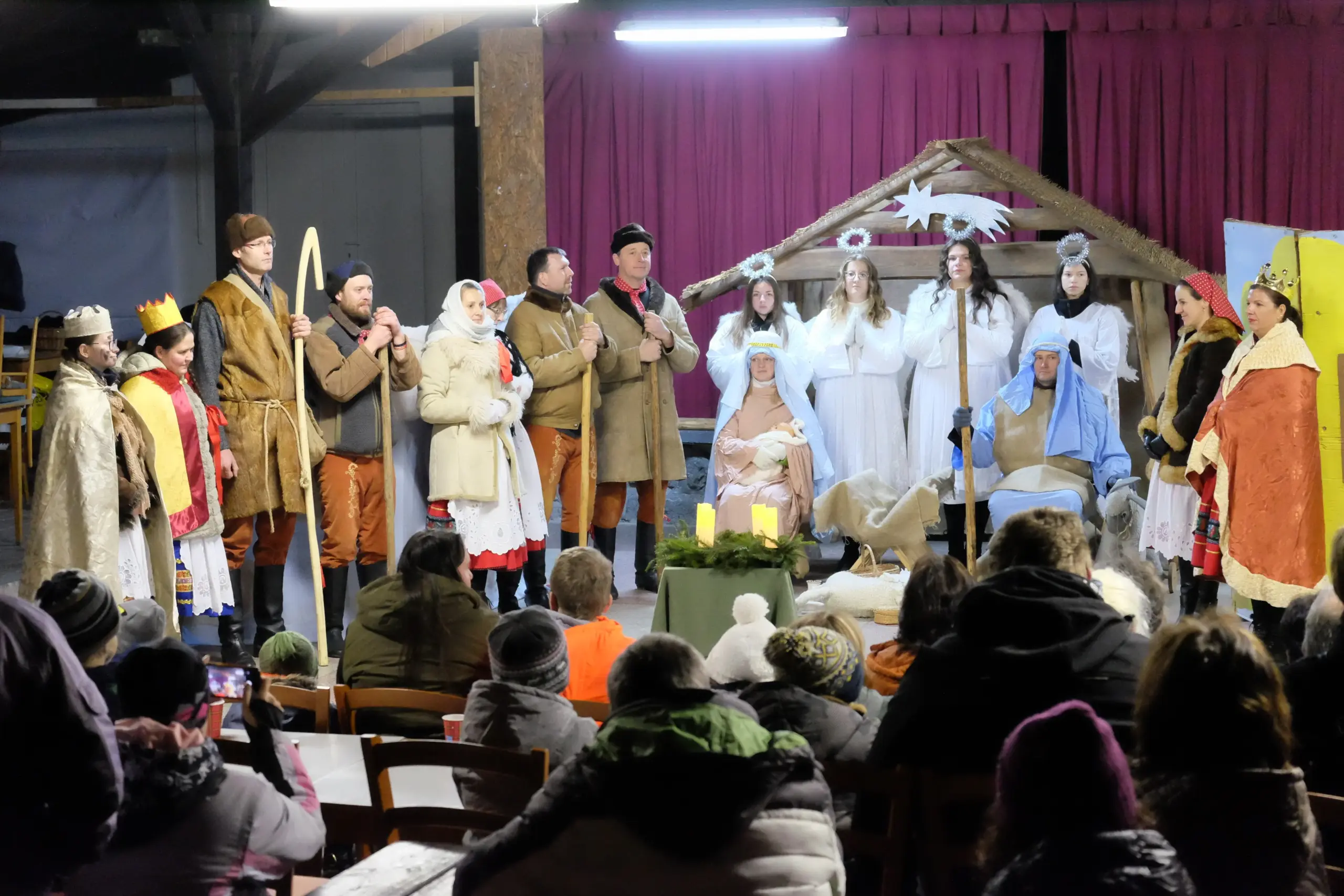 Živý betlém a rozsvícení vánočního stromu